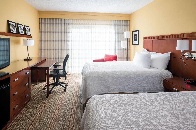 חדר סטנדרט, Courtyard By Marriott Indianapolis Airport