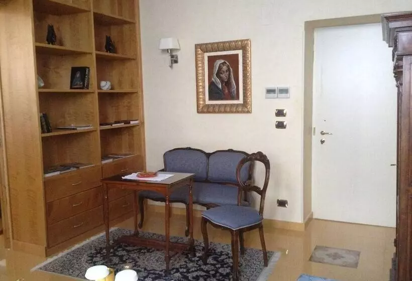 سوییت با چشم‌انداز دریا, Domus Mariae Benessere