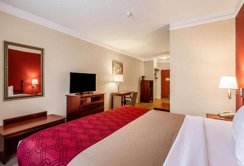 Люкс Кровать Кинг, Econo Lodge  Inn & Suites