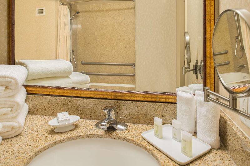 스위트, Embassy Suites By Hilton Sacramento Riverfront Promenade