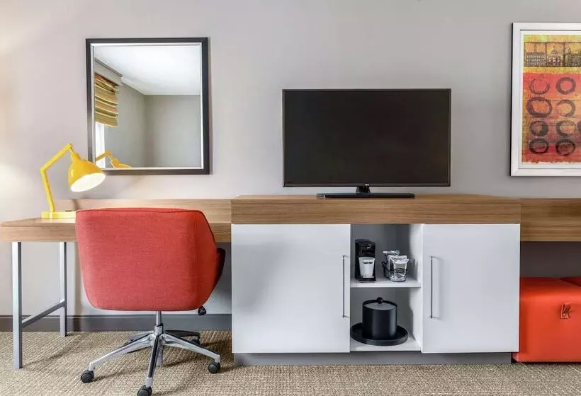 キングサイドベッドのスタンダードワンルーム, Hampton Inn Athens