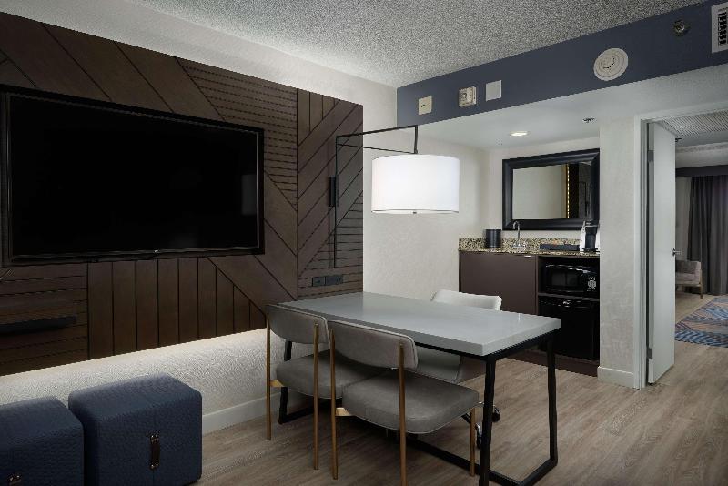 إستوديو قياسى, Hampton Inn & Suites Kingman