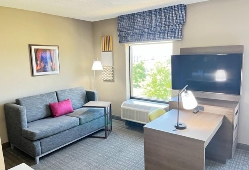 חדר סטנדרט, Hampton Inn & Suites Louisville East