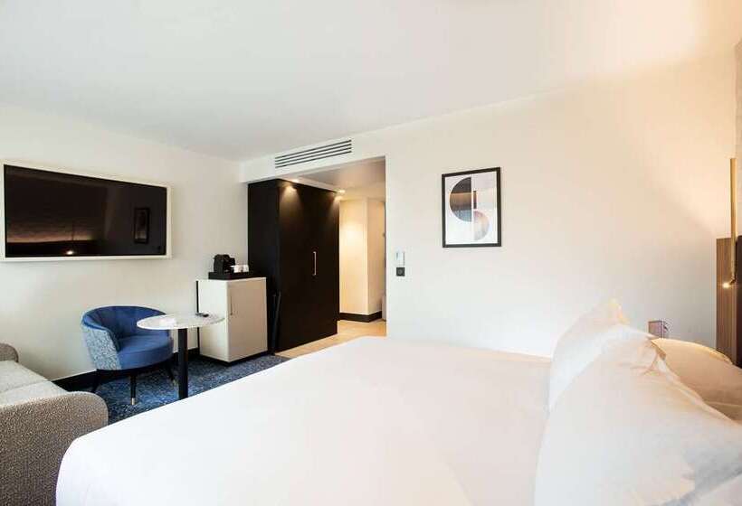 חדר סטנדרט עם מיטת קינג, Hilton Columbus/polaris