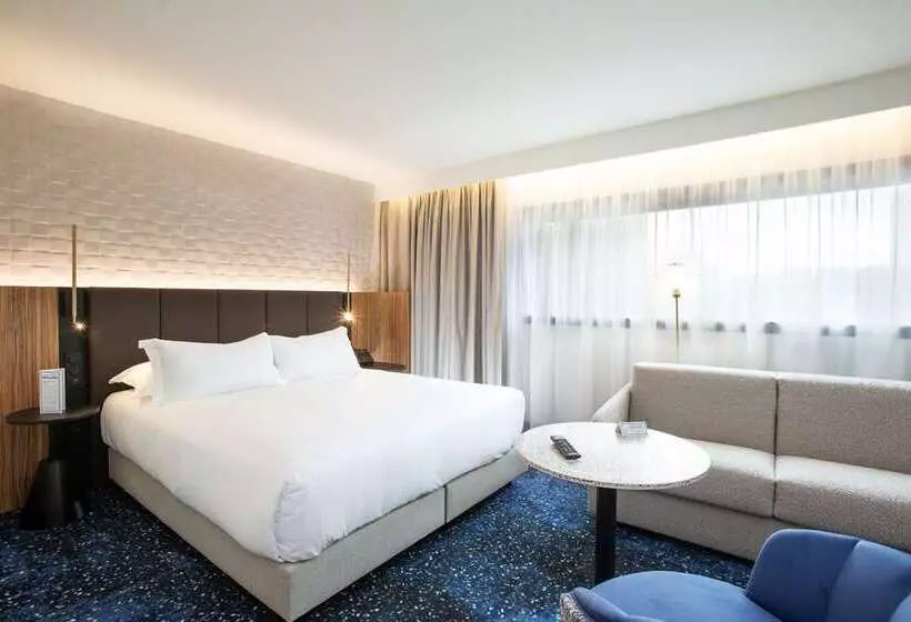 Standard-huone King-vuode, Hilton Columbus/polaris