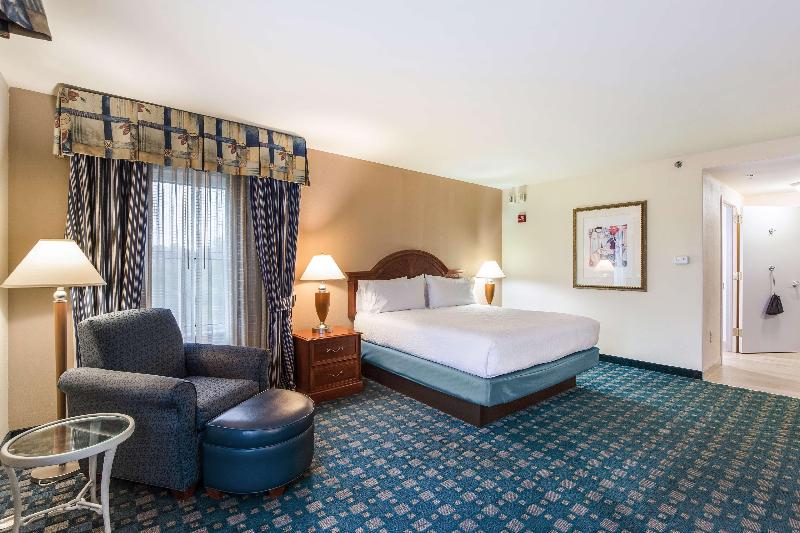 Стандартный Номер Кровать Кинг, Hilton Garden Inn Suffolk Riverfront