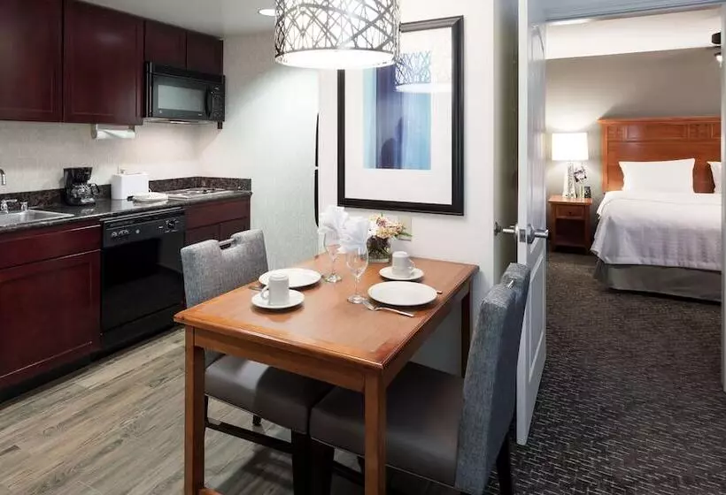 スイート, Homewood Suites By Hilton Agoura Hills