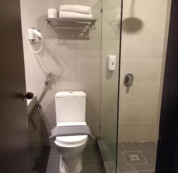 غرفة سوبيريور مطلة على المدينة, Kinabalu Daya