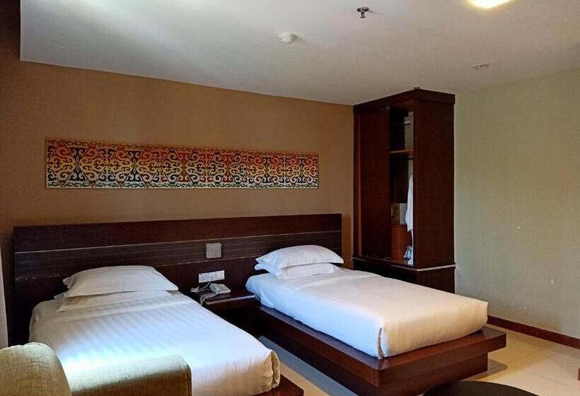 غرفة عائلية, Kinabalu Daya