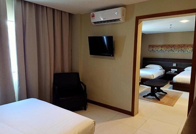 غرفة عائلية, Kinabalu Daya