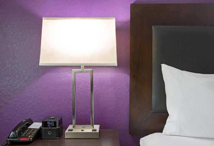 Номер Deluxe Адаптированный для Инвалидов, La Quinta By Wyndham Pearland