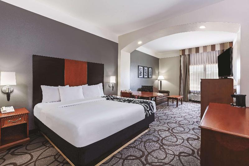 带大床的豪华间, La Quinta By Wyndham Granbury