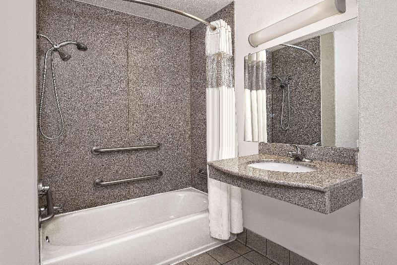 חדר סטנדרט עם מיטת קינג, La Quinta By Wyndham Stephenville