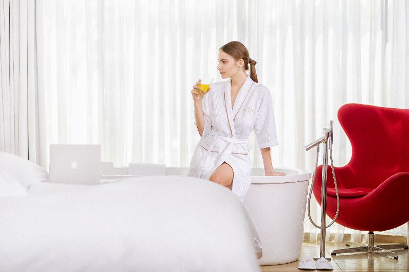 Junior Suite, Le Parc Hotel, Beyond Stars