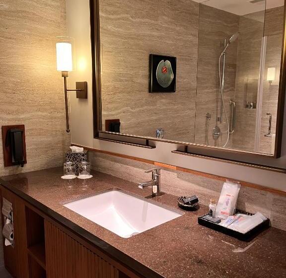 キングサイズベッドのデラックスルーム, Taj City Centre New Town