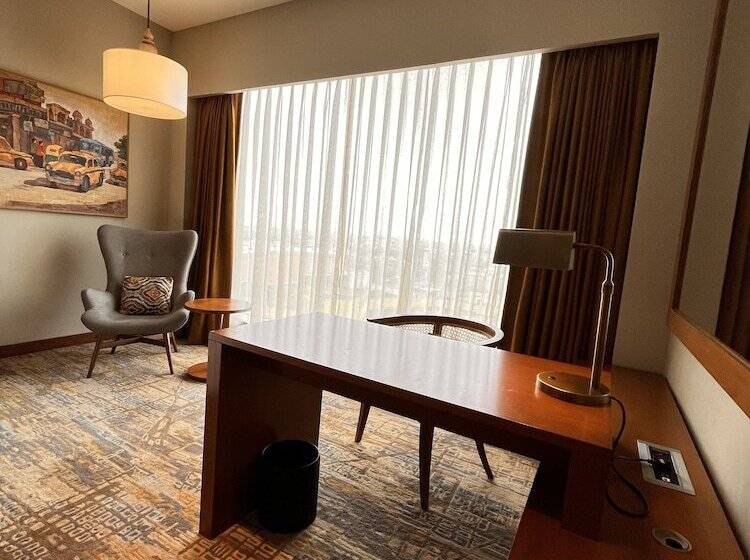 クラブルーム, Taj City Centre New Town