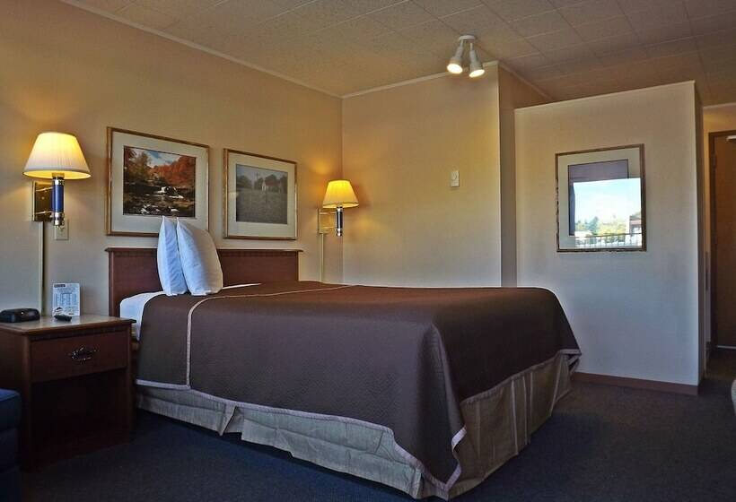 חדר דלוקס, Travelodge By Wyndham Kalispell