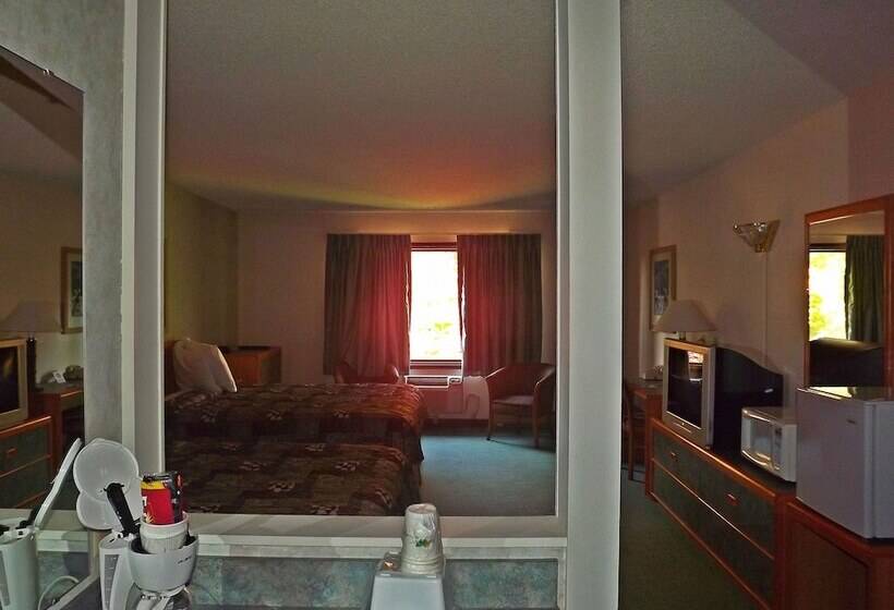 סוויטה, Travelodge By Wyndham Kalispell