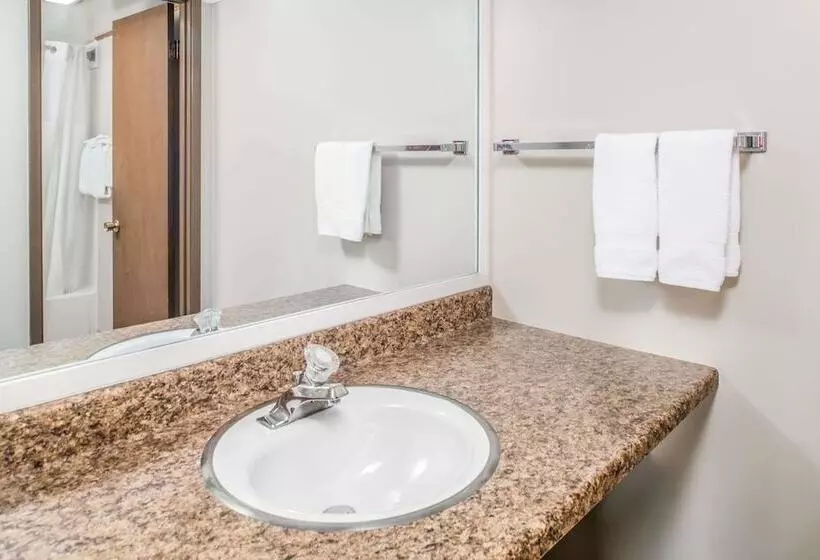 اتاق استاندارد, Travelodge By Wyndham Kalispell
