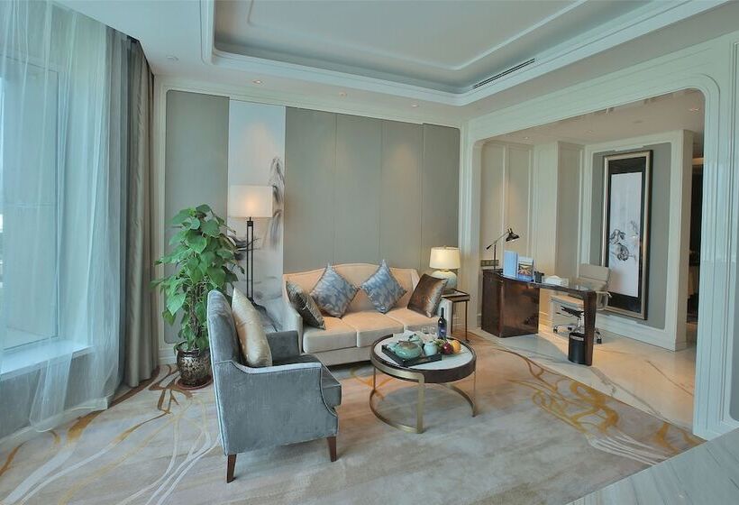 جناح, Wyndham Qingdao