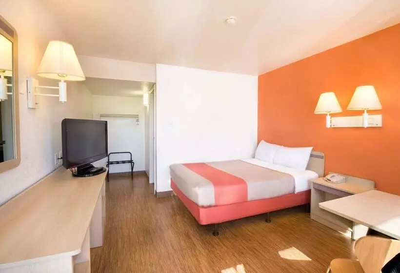デラックスルーム, Motel 6 Pendleton, Or