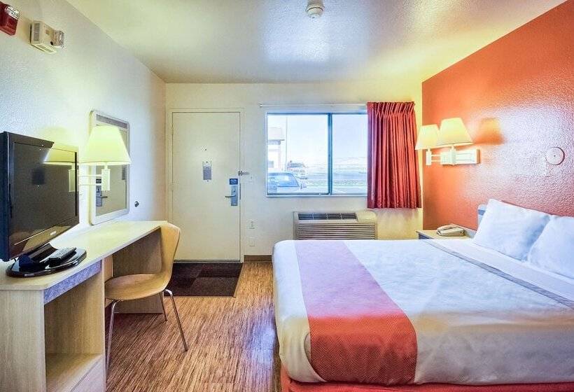 Номер Deluxe, Motel 6 Pendleton, Or