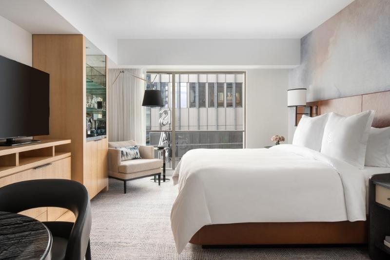 스탠다드 룸 킹사이즈 침대, Four Seasons Hotel Seattle