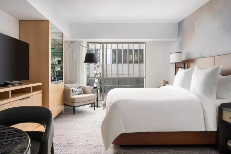 اتاق استاندارد با تخت بزرگ, Four Seasons Hotel Seattle