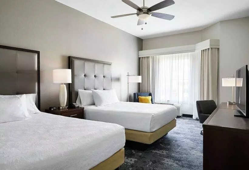 デラックススイート, Homewood Suites By Hilton Champaignurbana