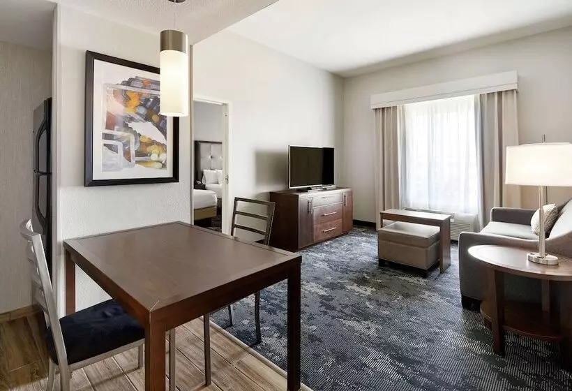 デラックススイート, Homewood Suites By Hilton Champaignurbana