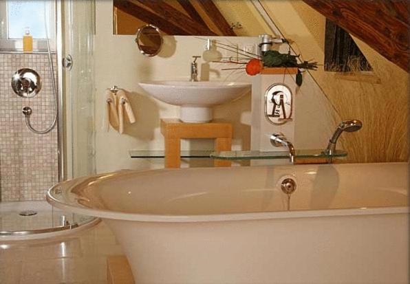 Студия Стандарт, Klosterstüble