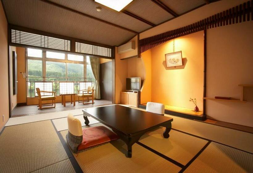 غرفة قياسية حمام مشترك, Satorikan