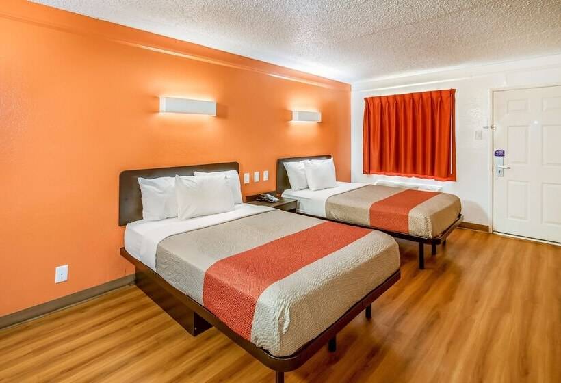 带2个双人床的标准工作室, Motel 6euless, Tx Dfw West