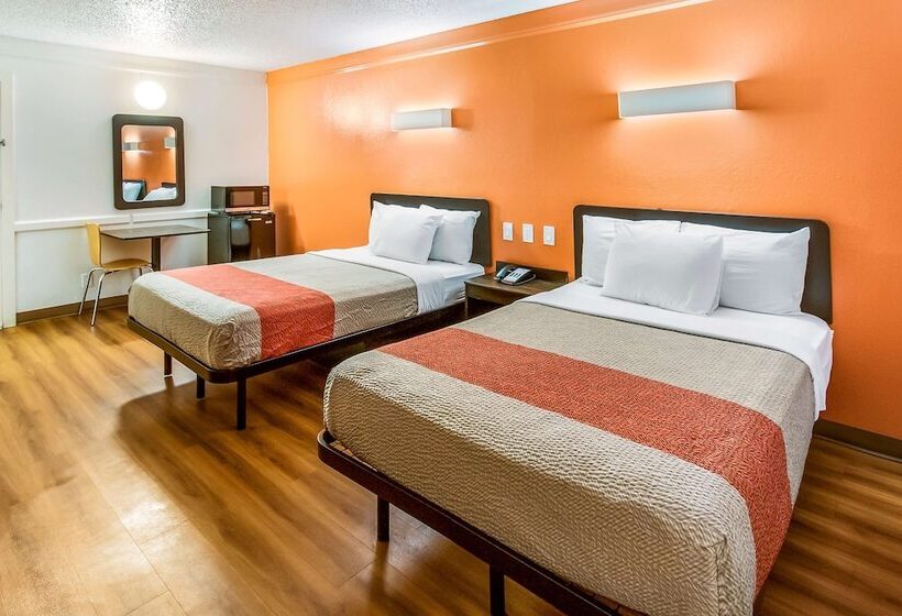 带2个双人床的标准工作室, Motel 6euless, Tx  Dfw West