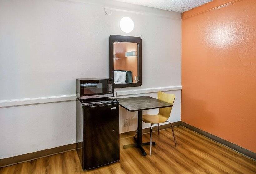 带2个双人床的标准工作室, Motel 6euless, Tx Dfw West