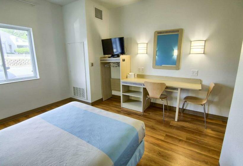 חדר סטנדרט מותאם לאדם עם מוגבלויות, Motel 6 Portsmouth, Nh