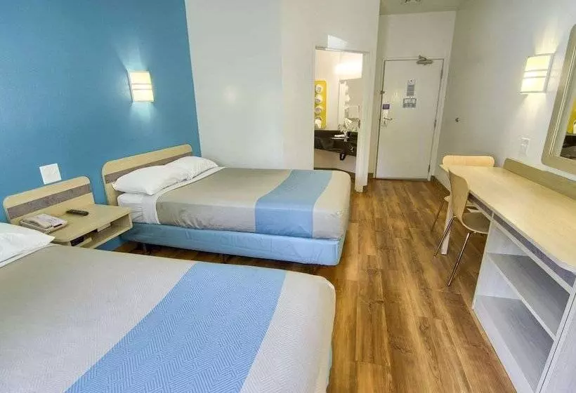 2ダブルベッドのスタンダードルーム, Motel 6 Portsmouth, Nh