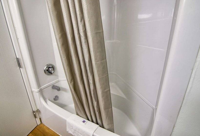 חדר סטנדרט שתי מיטות זוגיות, Motel 6 Portsmouth, Nh