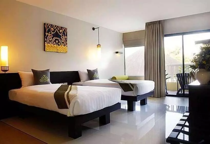 プールの見えるデラックスルーム, Palmyra Patong Resort Phuket  Sha Extra Plus