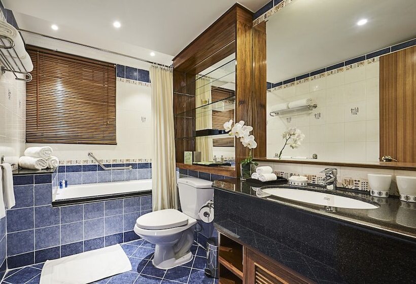 3 Bedroom Premium Apartment, Sherwood Residence
