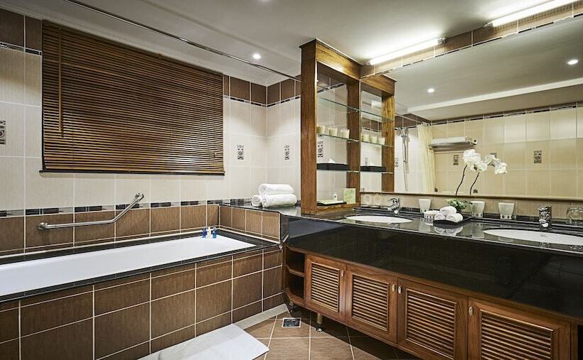 3 Bedroom Premium Apartment, Sherwood Residence