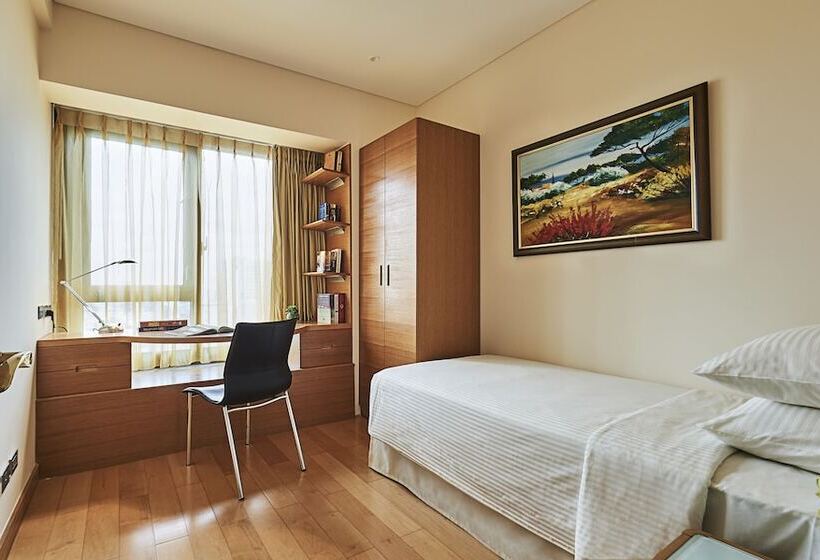 3 Bedroom Premium Apartment, Sherwood Residence