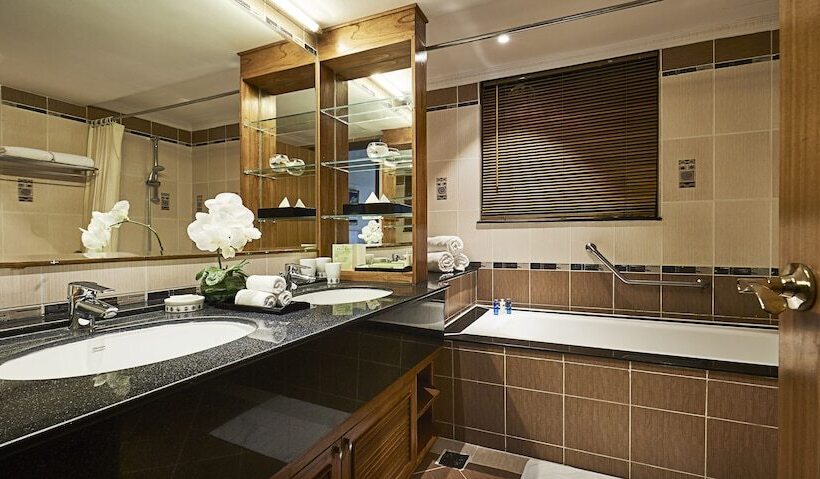 آپارتمان مدیریتی 3 خوابه, Sherwood Residence