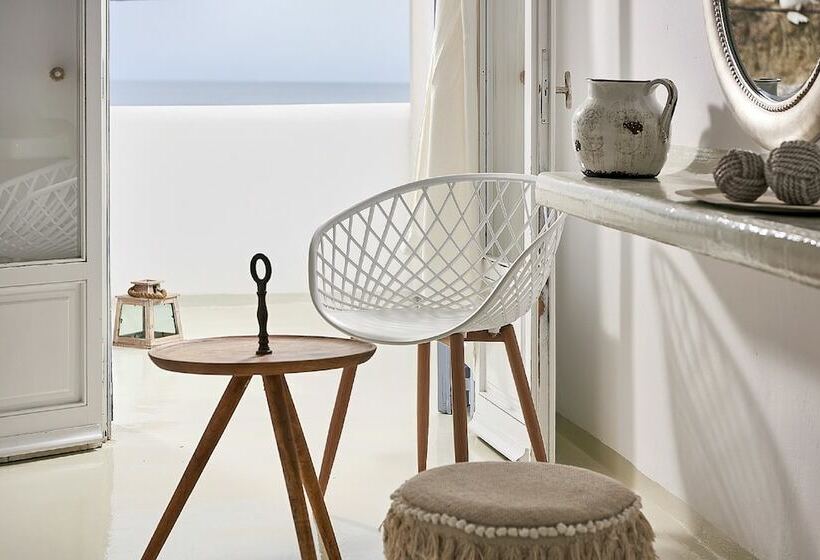 غرفة ديلوكس مطلّة علي البحر, Artemis Seaside Resort