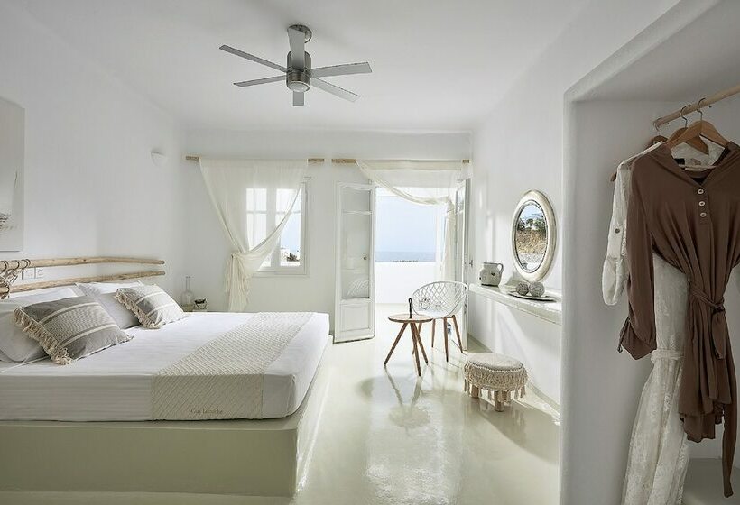 غرفة ديلوكس مطلّة علي البحر, Artemis Seaside Resort