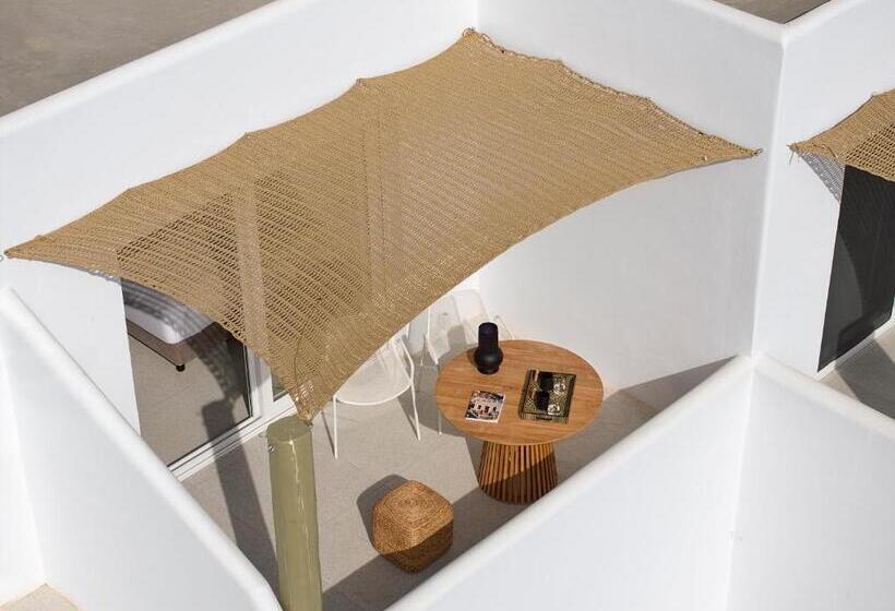 غرفة ديلوكس مطلّة علي البحر, Artemis Seaside Resort