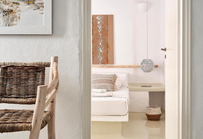 جناح عائلي, Artemis Seaside Resort