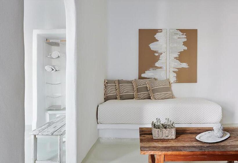 جناح عائلي, Artemis Seaside Resort