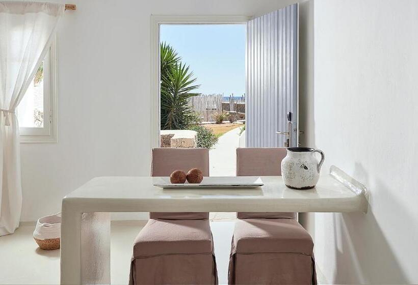 جناح جونيور ديلوكس بإطلالة على الحديقة, Artemis Seaside Resort