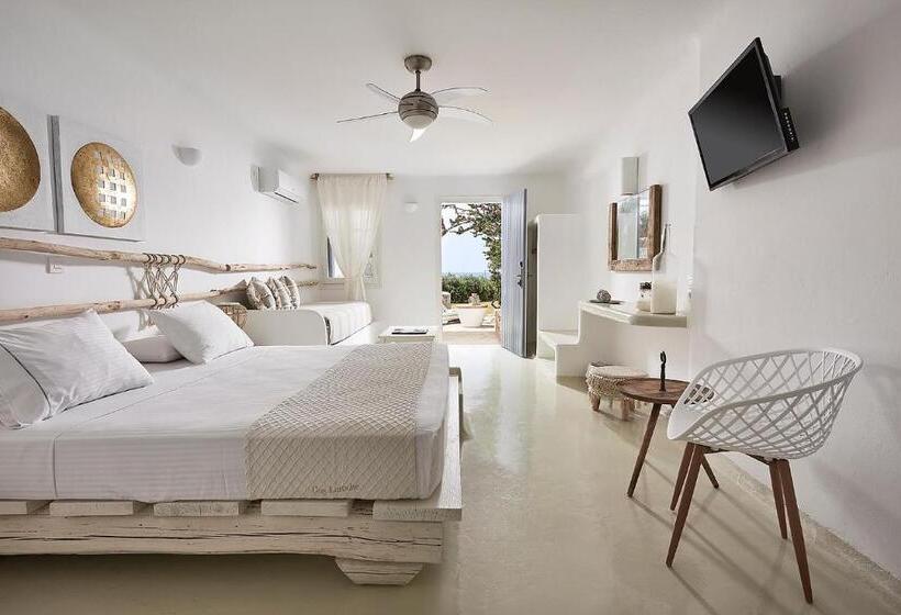 غرفة ديلوكس مطلّة علي الحديقة, Artemis Seaside Resort